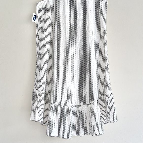 Old Navy Sleeveless Dress Plus Size 14 16 Minimalist High Low Hem Black Cream - Picture 7 of 10